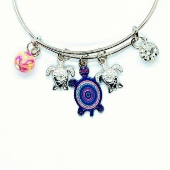 Beaded Sea Turtle Charm Colorful Bangle Bracelet - Picture 2 of 5